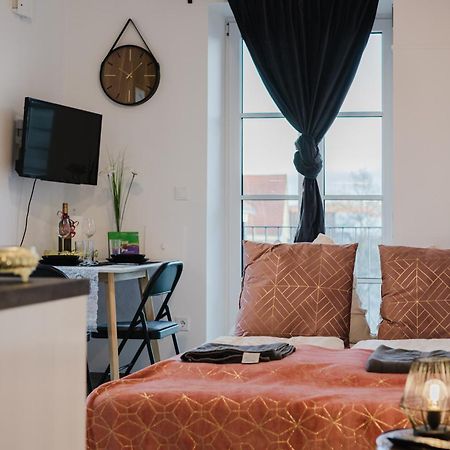 24-7 Living Room Passau - Cozy - Balcony - Kitchen Tiefenbach  Buitenkant foto