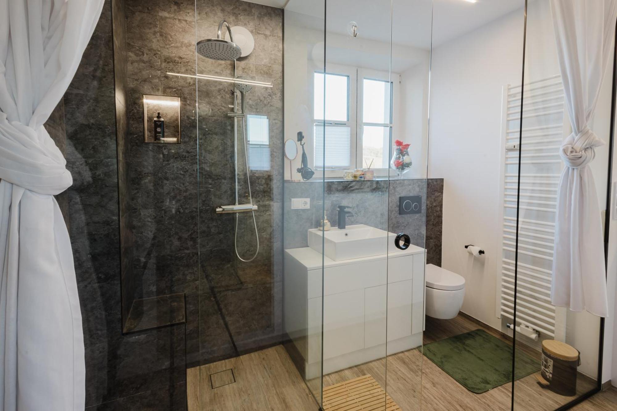 24-7 Living Room Passau - Cozy - Balcony - Kitchen Tiefenbach  Buitenkant foto