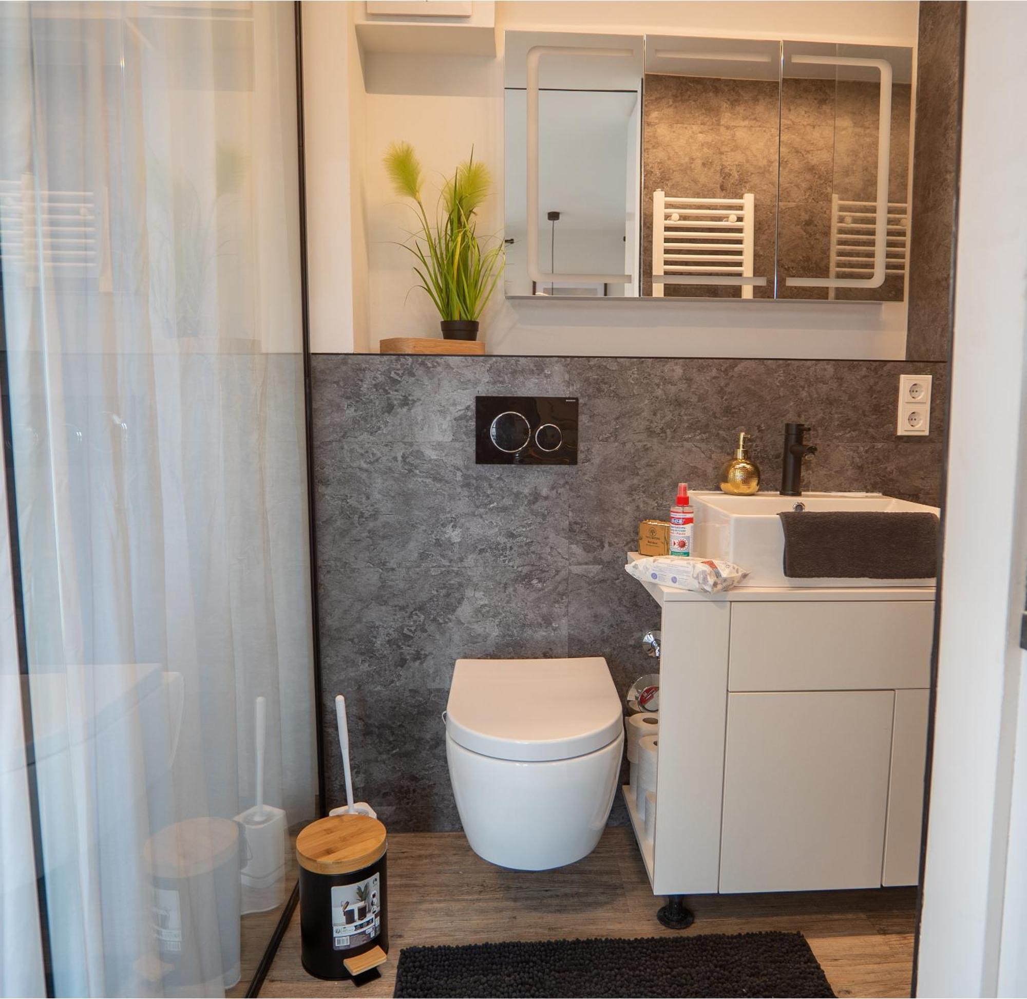 24-7 Living Room Passau - Cozy - Balcony - Kitchen Tiefenbach  Buitenkant foto